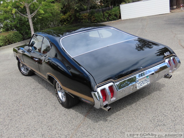 1970-olds-442-014.jpg