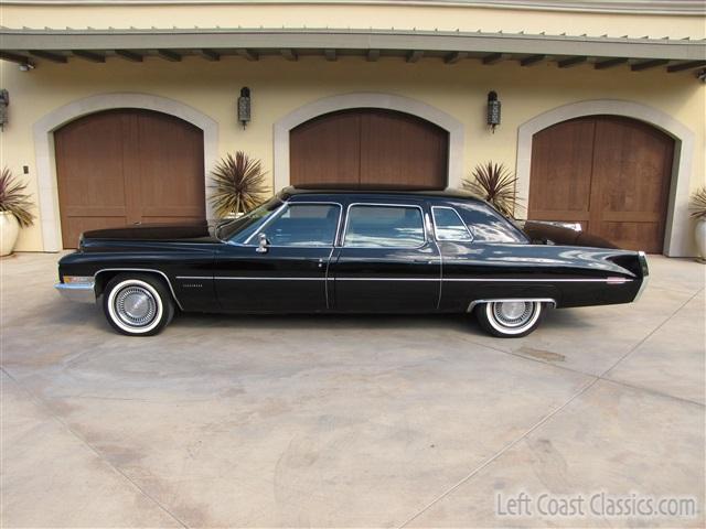 1971-cadillac-fleetwood-limousine-007.jpg