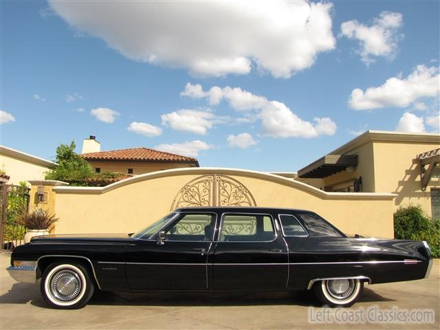 1971-cadillac-fleetwood-limousine-008.jpg