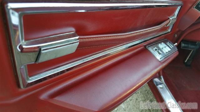 1971-cadillac-limousine-076.jpg