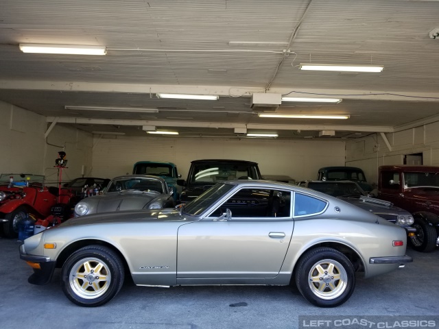 1971-datsun-240z-019.jpg