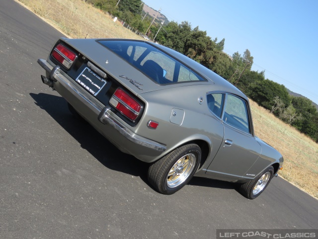 1971-datsun-240z-038.jpg