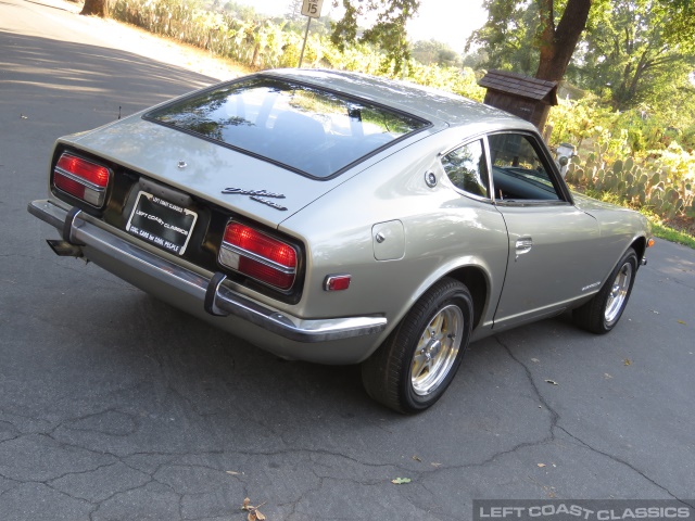 1971-datsun-240z-043.jpg