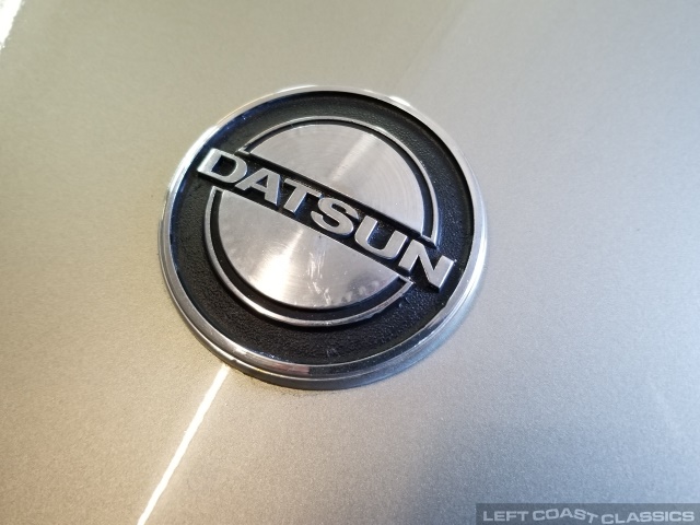 1971-datsun-240z-073.jpg