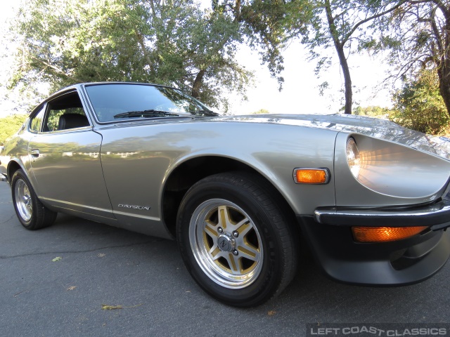 1971-datsun-240z-076.jpg