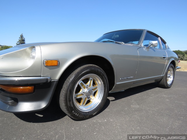 1971-datsun-240z-077.jpg