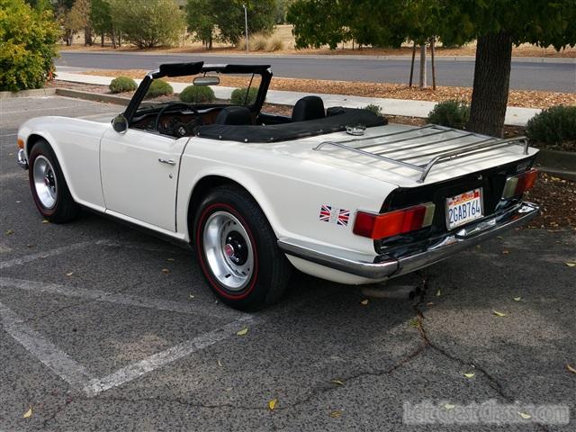 1971-triumph-tr6-026.jpg