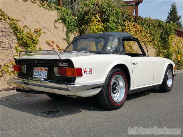 1971-triumph-tr6-040.jpg