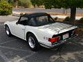 1971-triumph-tr6-034