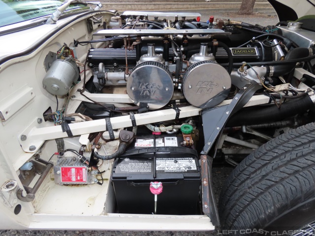 1972-jaguar-xke-fhc-v12-099.jpg