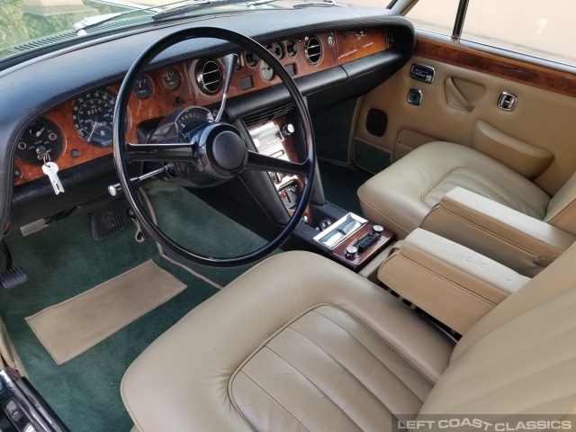 1973-rolls-royce-silver-shadow-111.jpg