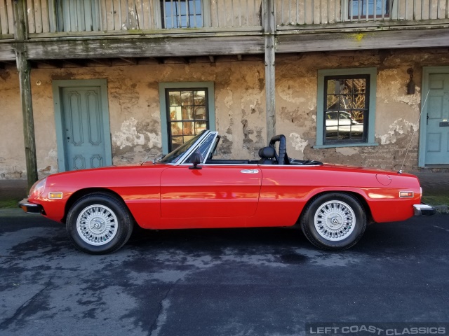 1974-alfa-romeo-spider-veloce-013.jpg