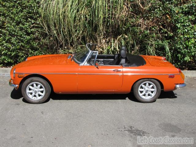 1974-mgb-roadster-010.jpg