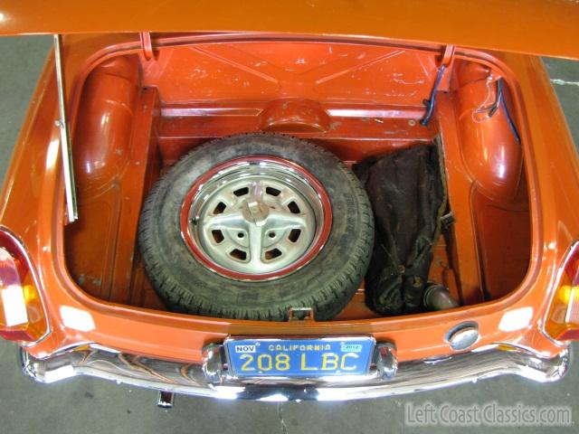 1974-mgb-roadster-076.jpg