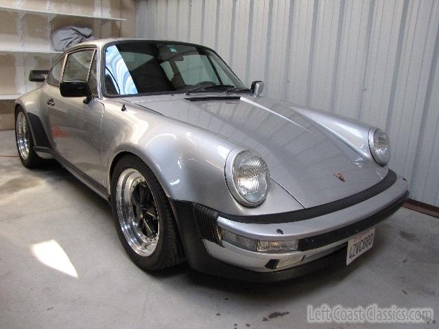 1976-porsche-911-turbo-686.jpg