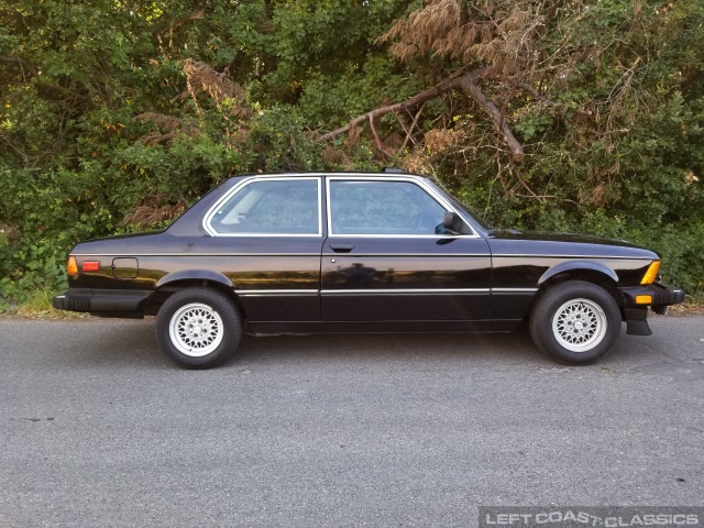 1983-bmw-320is-025.jpg