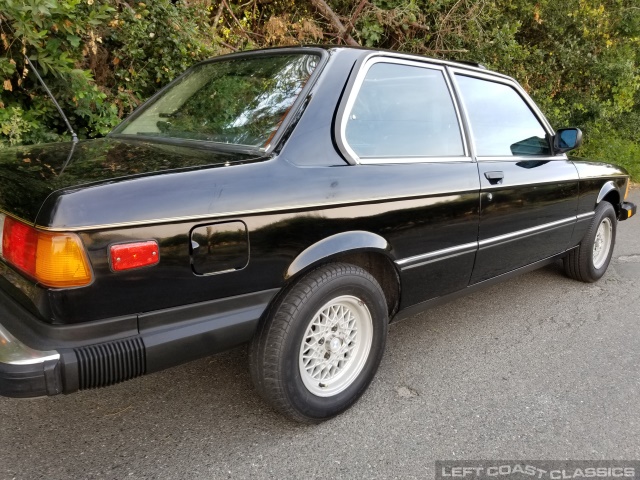 1983-bmw-320is-047.jpg