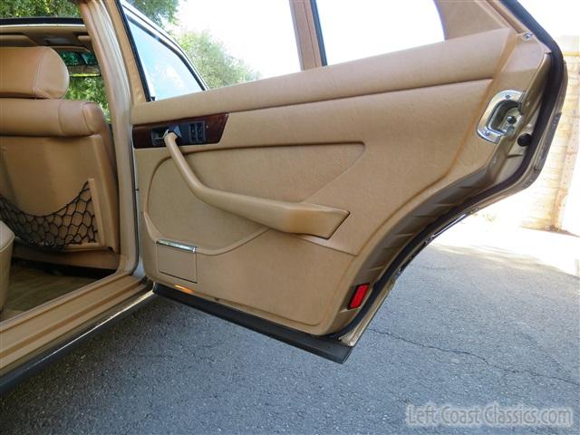 1983-mercedes-380sel-126.jpg