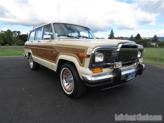 1985-jeep-grand-wagoneer-043.jpg