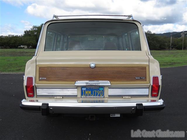 1985-jeep-grand-wagoneer-204.jpg