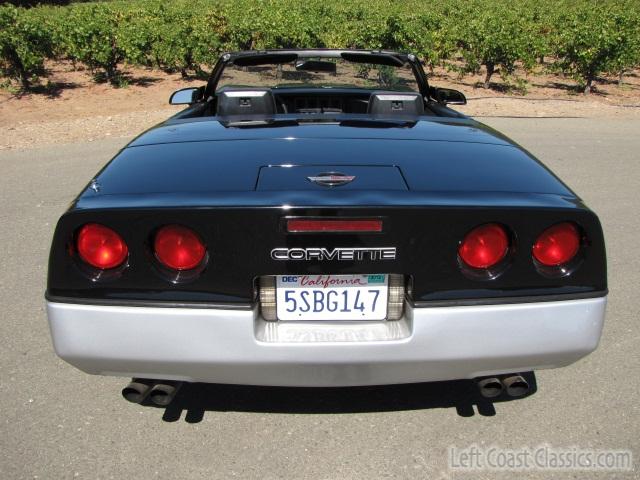 1986-chevrolet-corvette-convertible-0026.jpg