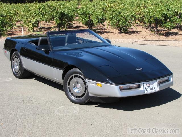 1986-chevrolet-corvette-convertible-0036.jpg