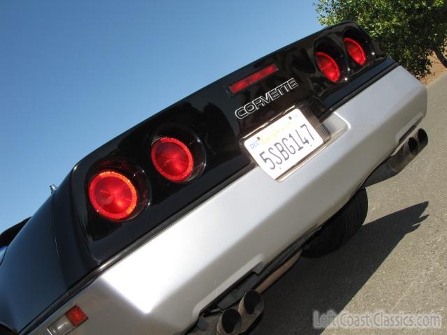 1986-chevrolet-corvette-convertible-0043.jpg