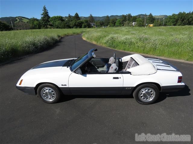 1986-ford-mustang-gt-convertible-020.jpg