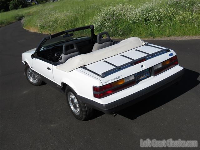 1986-ford-mustang-gt-convertible-029.jpg