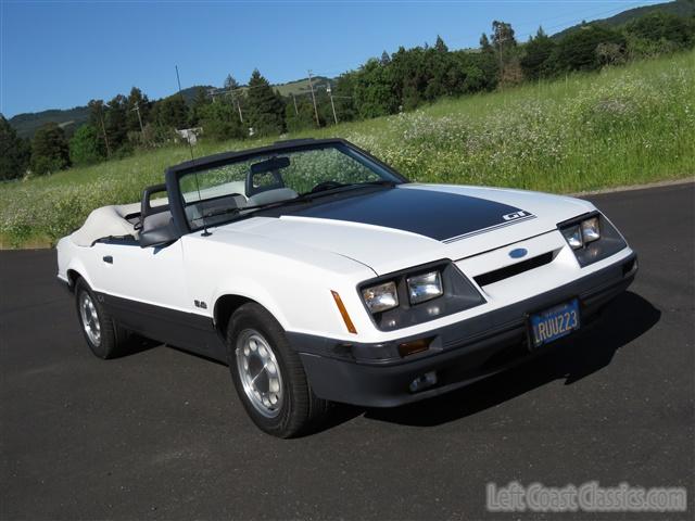 1986-ford-mustang-gt-convertible-052.jpg