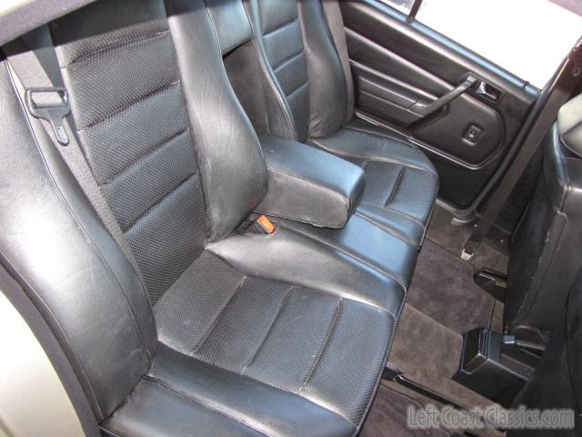 1986-mercedes-benz-190e-324.jpg