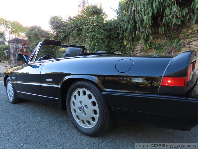 1987-alfa-romeo-spider-091.jpg