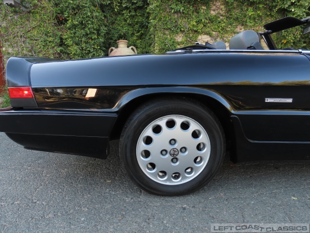 1987-alfa-romeo-spider-106.jpg