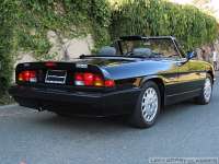 1987-alfa-romeo-spider-035