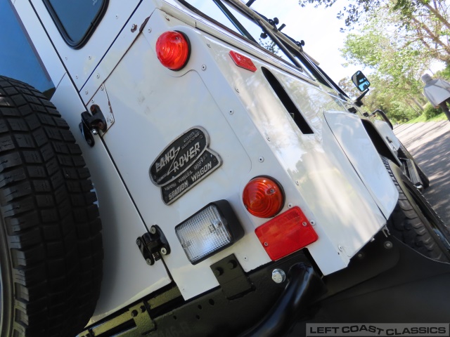 1987-land-rover-defender-110-053.jpg