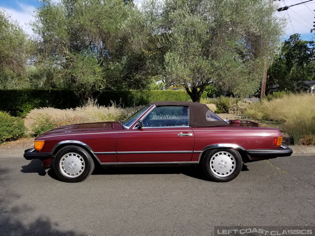 1987-mercedes-benz-560sl-009.jpg