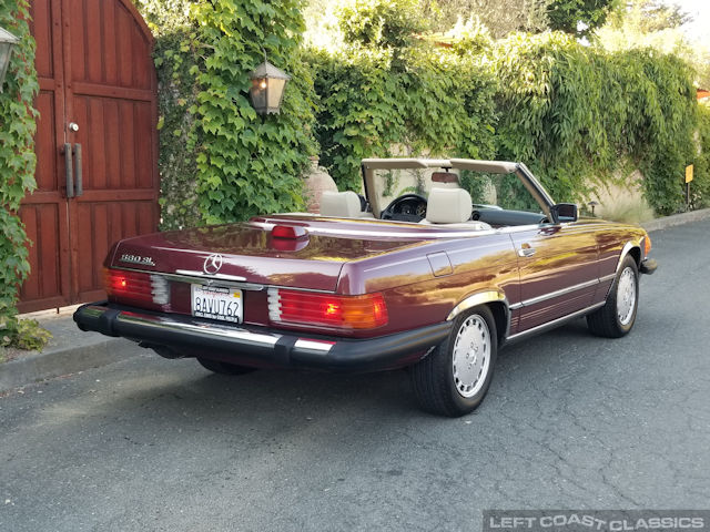 1987-mercedes-benz-560sl-023.jpg