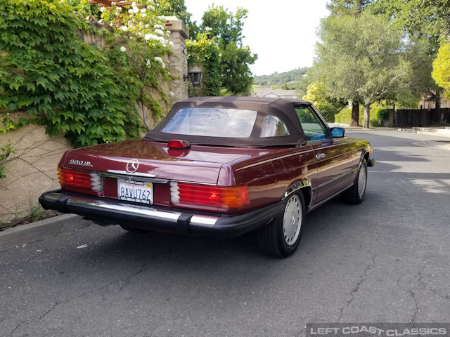 1987-mercedes-benz-560sl-027.jpg