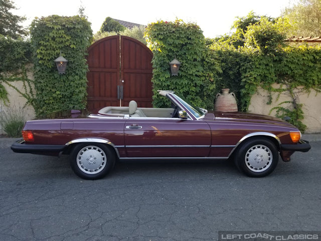 1987-mercedes-benz-560sl-031.jpg