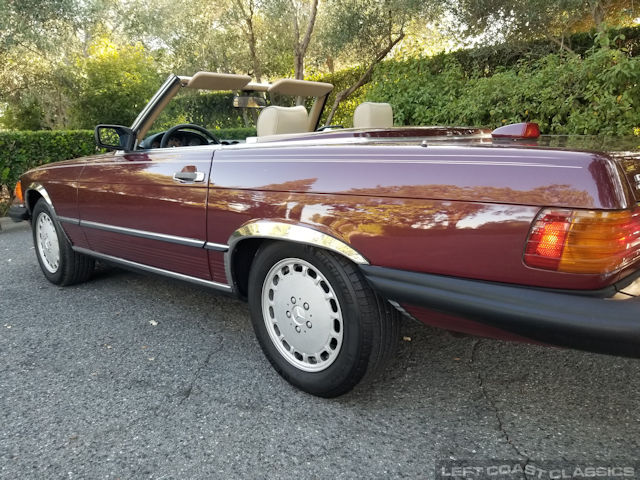 1987-mercedes-benz-560sl-067.jpg