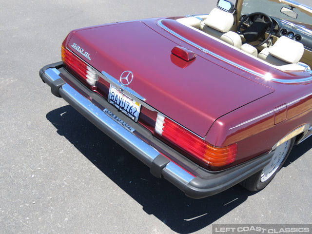 1987-mercedes-benz-560sl-089.jpg