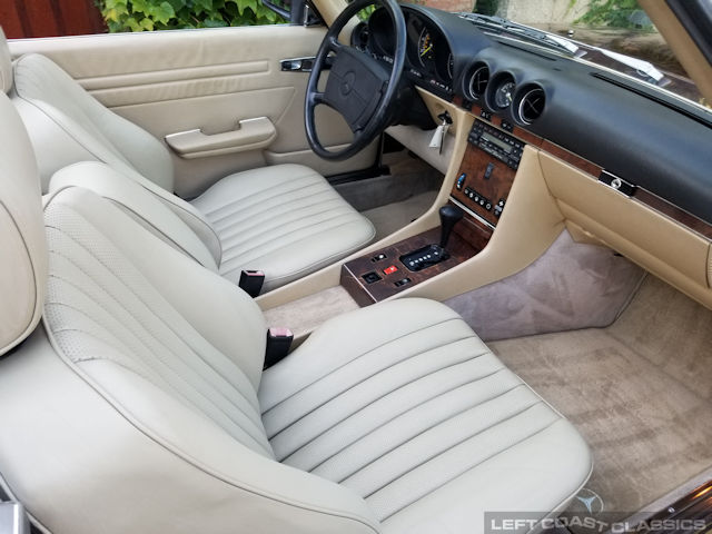 1987-mercedes-benz-560sl-122.jpg