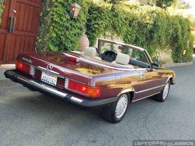 1987-mercedes-benz-560sl-173.jpg