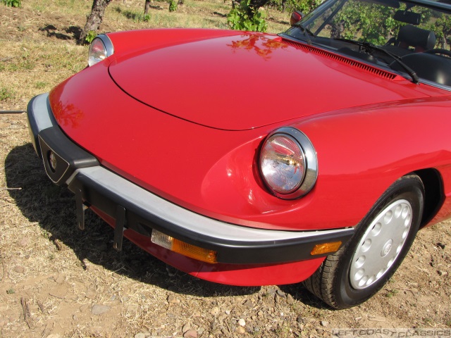 1988-alfa-romeo-spider-058.jpg