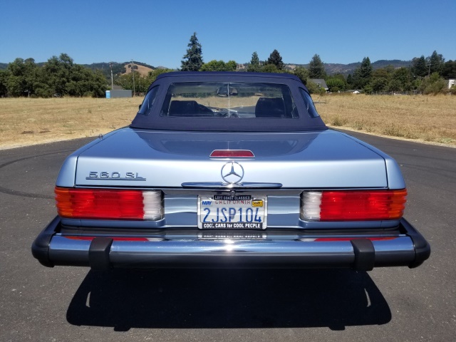 1988-mercedes-benz-560sl-030.jpg