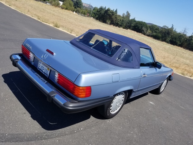 1988-mercedes-benz-560sl-031.jpg