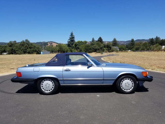 1988-mercedes-benz-560sl-035.jpg