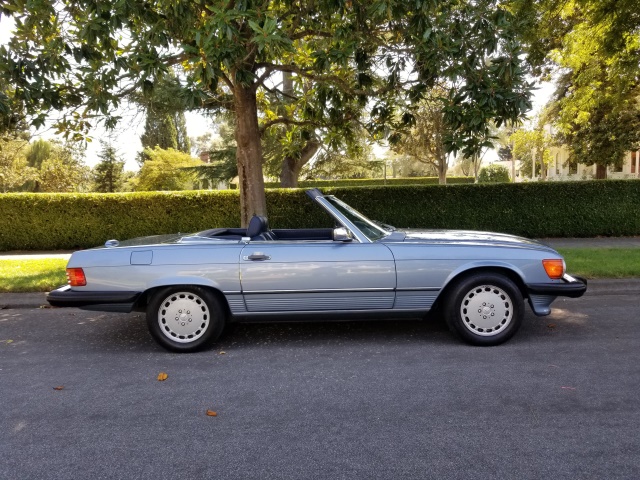 1988-mercedes-benz-560sl-036.jpg