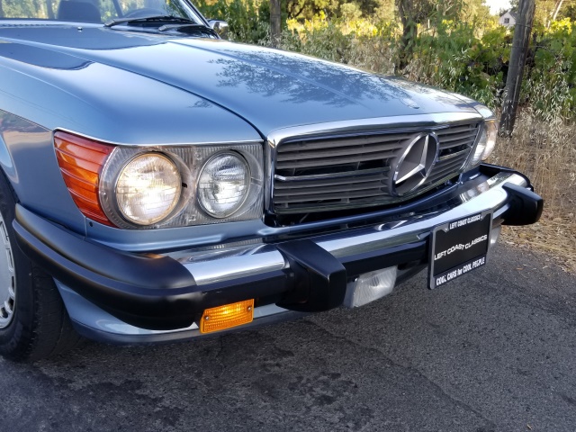 1988-mercedes-benz-560sl-051.jpg