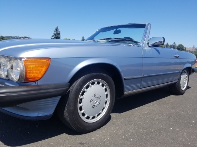 1988-mercedes-benz-560sl-090.jpg